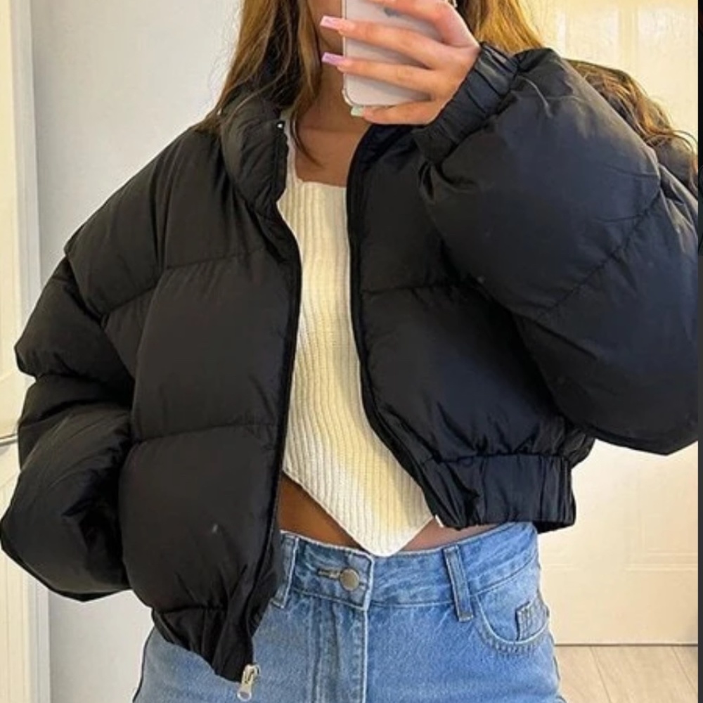 Front crop puffer jacket